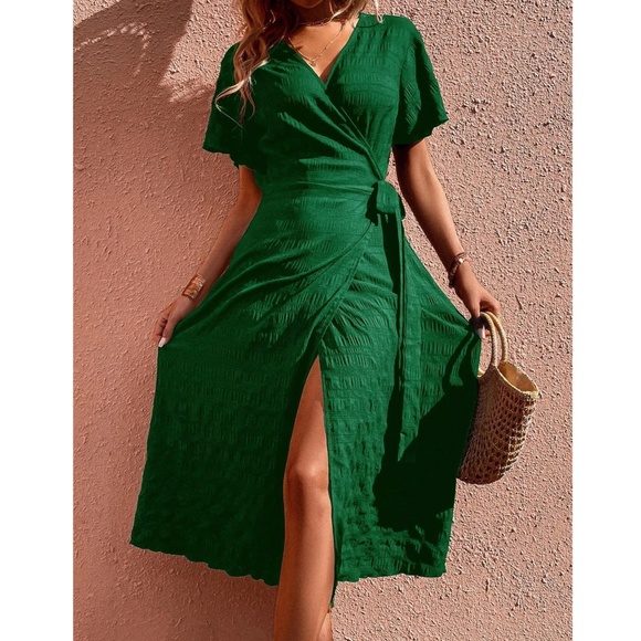 Classic Textured Batwing Sleeve Wrap Midi Dress - Picture 3 of 7